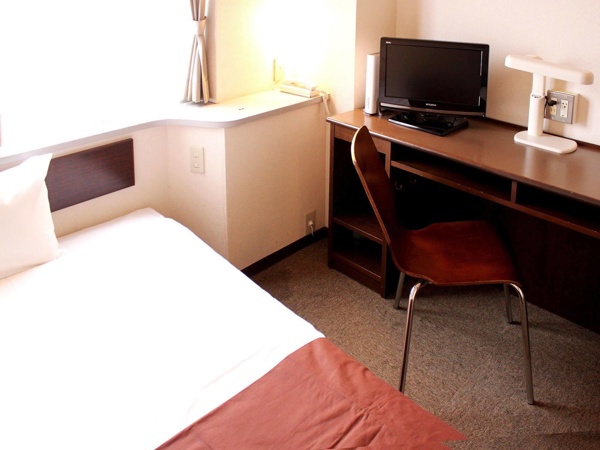 Hotel Livemax Budget Iyo Mishima Shikokuchuo Экстерьер фото
